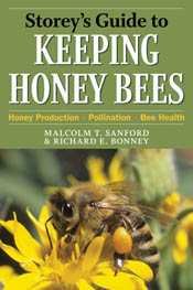 cover of Storey's Guide to Keeping Honey Bees